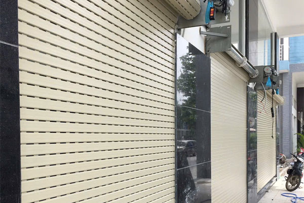 Quy trình lắp đặt cửa cuốn chuẩn kỹ thuật